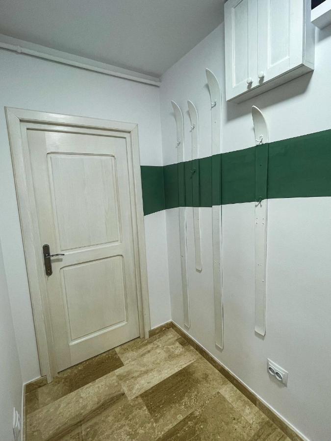 Tudor'S Mountain Retreat Cimpina Εξωτερικό φωτογραφία